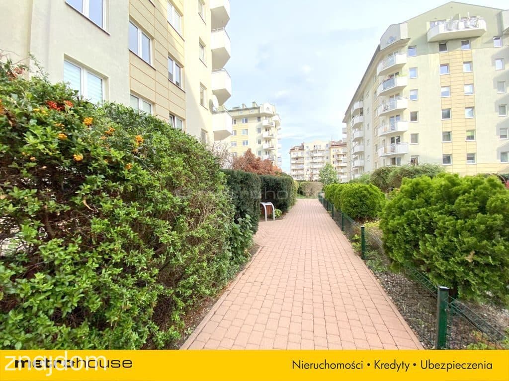 2 pokoje 50,2 m²  Ursus  Balkon  Garaż - zdjęcie 11