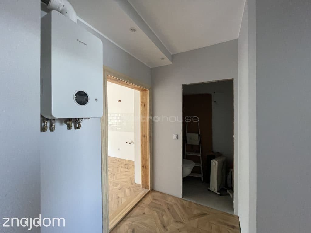 Świeżo wyremontowane mieszkanie w centrum miasta - zdjęcie 2