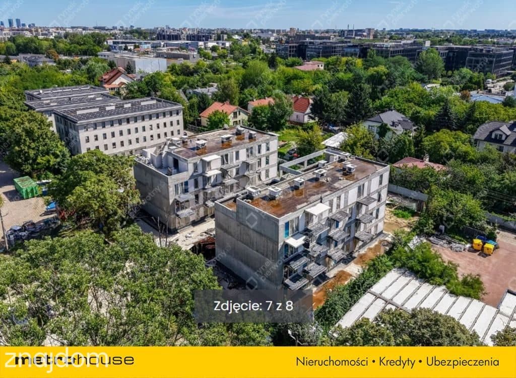 Kawalerka z balkonem i pakietem korzyści Włochy - zdjęcie 5