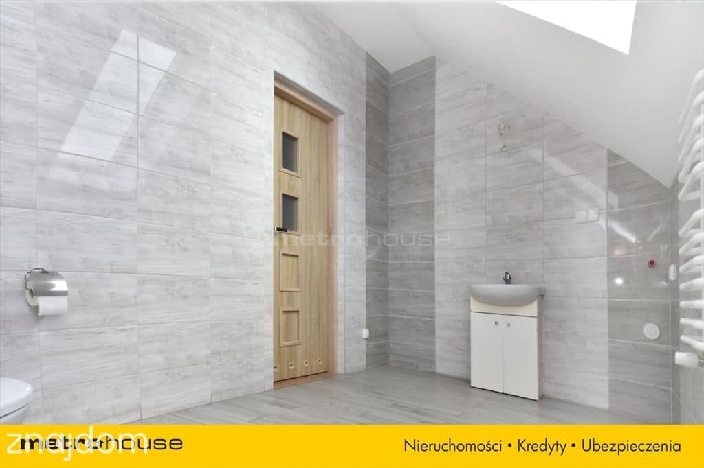 Nowy dom w pięknej okolicy nad jeziorem - zdjęcie 4