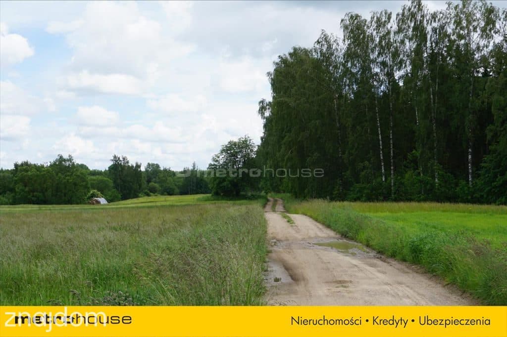 Działka w malowniczym miejscu w pobliżu jeziora - zdjęcie 3