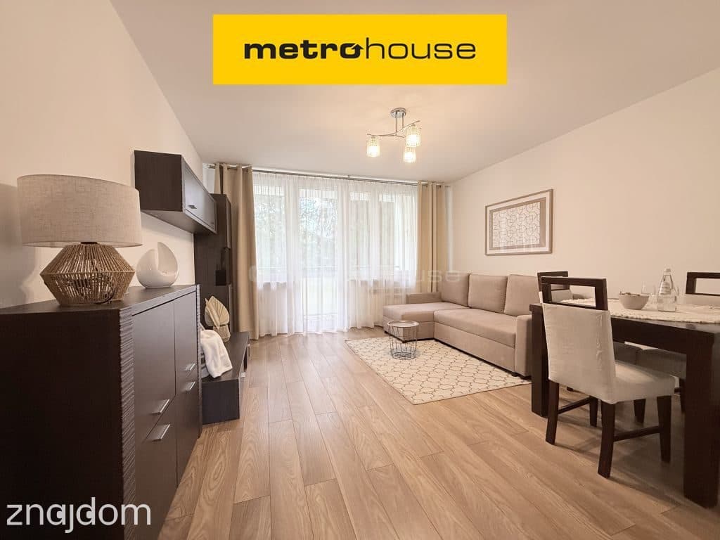 2-pokoje  48 m²  200 m od metra Imielin  balkon