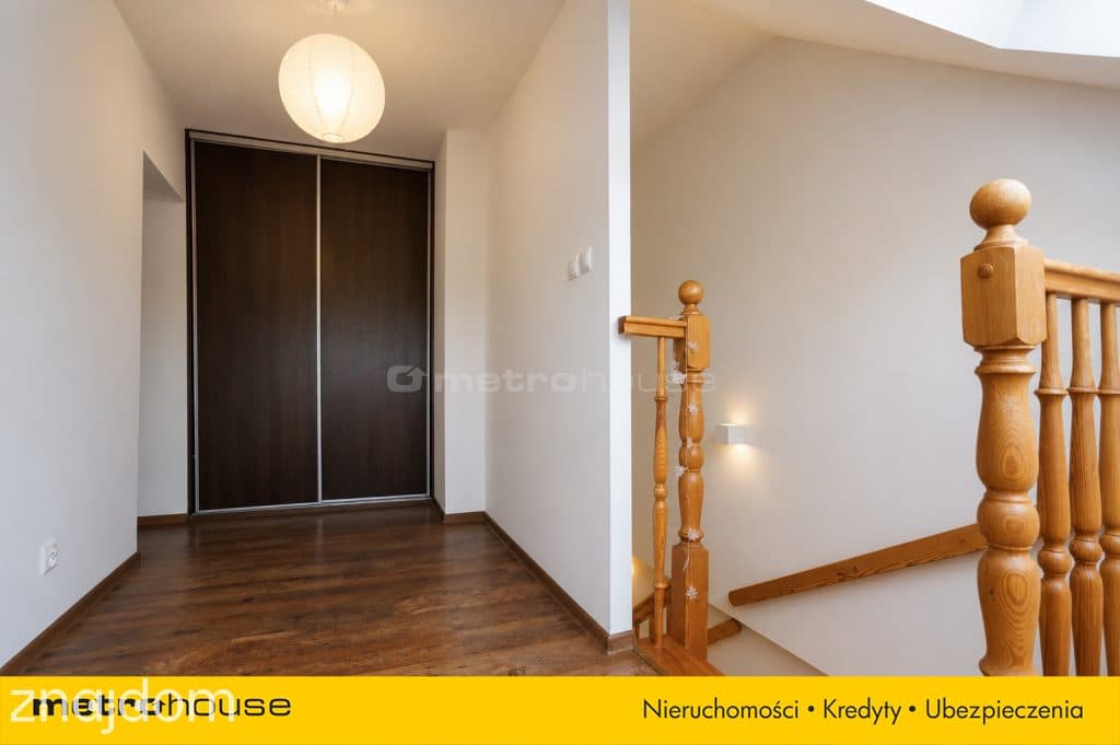 4 pokoje - dwupoziomowe, taras i spokojna okolica - zdjęcie 12