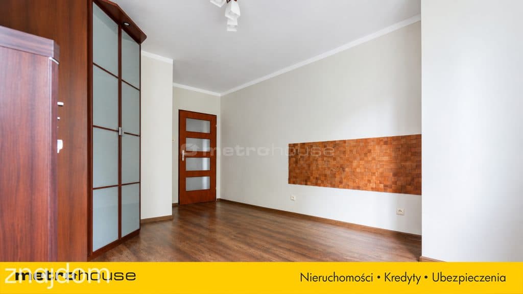 4 pokoje - dwupoziomowe, taras i spokojna okolica - zdjęcie 6