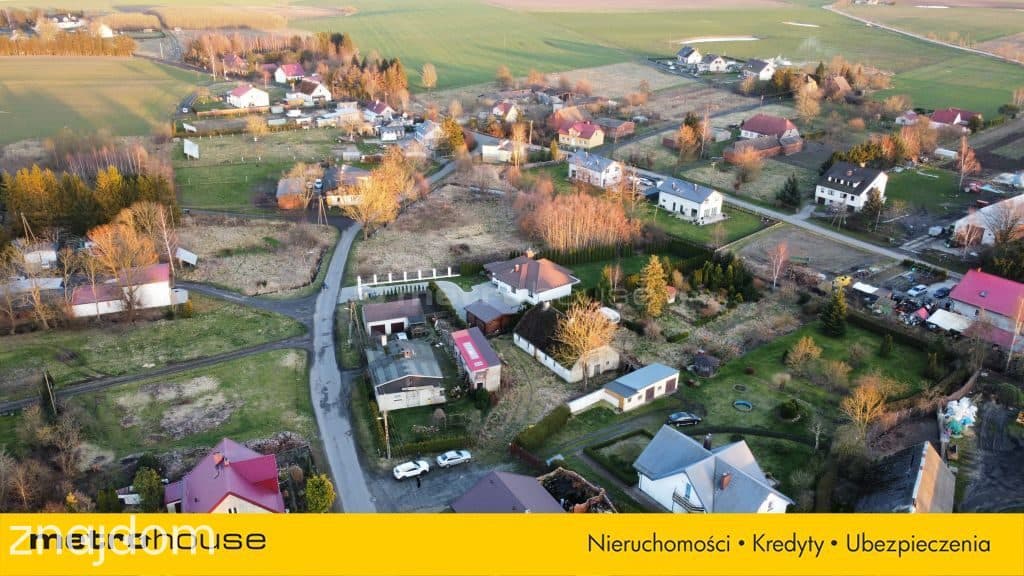 Dom pod Kołobrzegiem z dużym ogrodem - zdjęcie 2