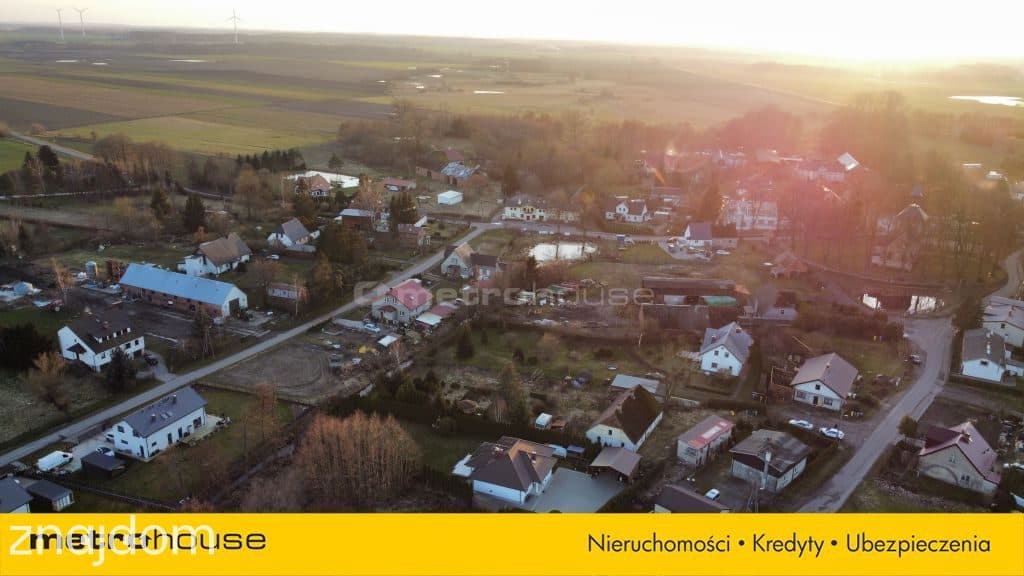 Dom pod Kołobrzegiem z dużym ogrodem - zdjęcie 5