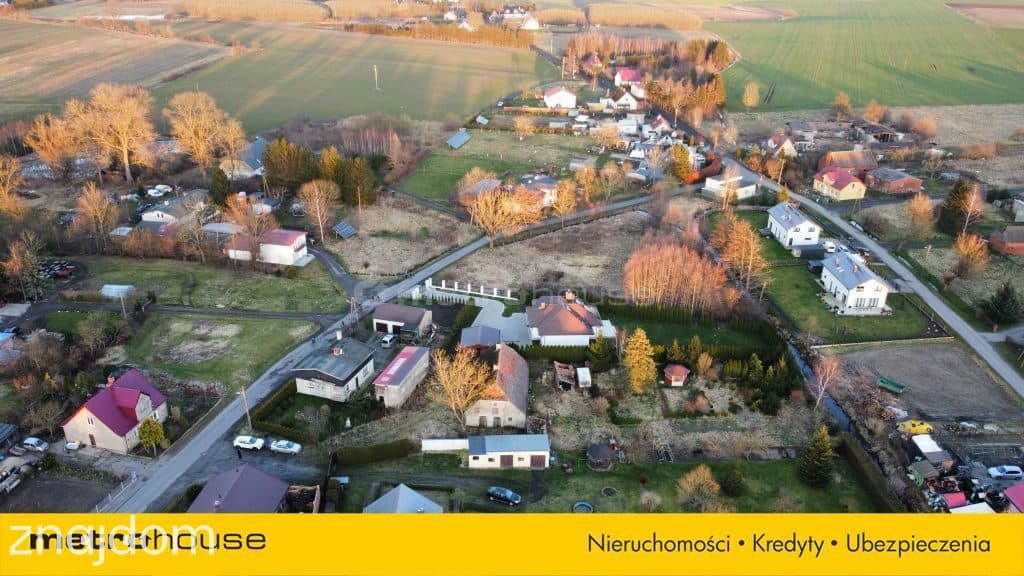 Dom pod Kołobrzegiem z dużym ogrodem - zdjęcie 7