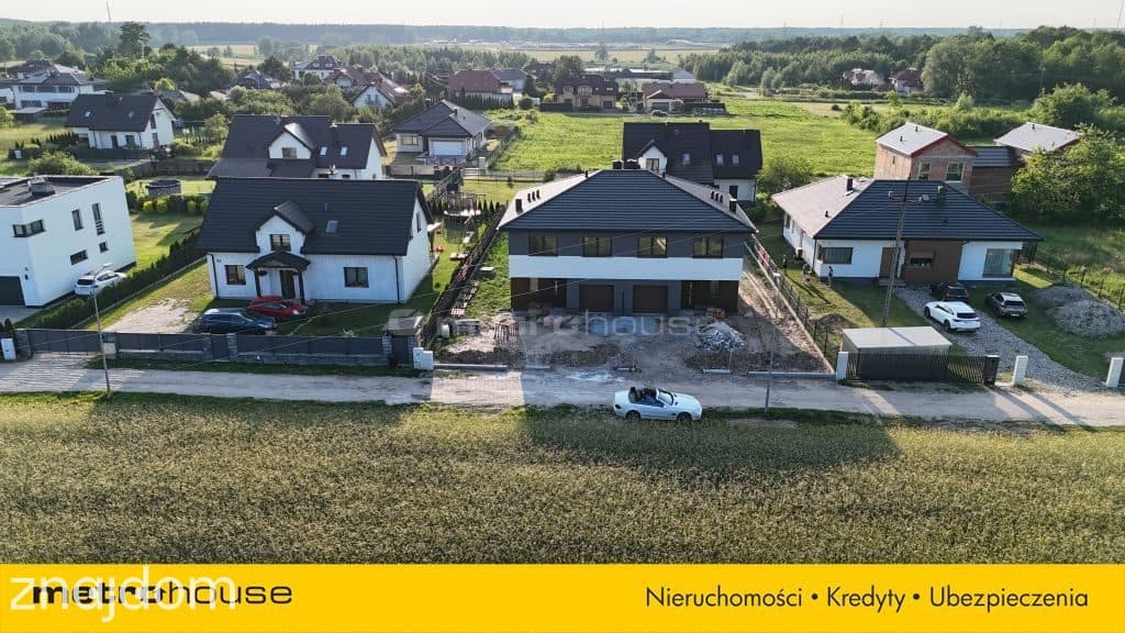 Nowoczesny dom w zabudowie bliźniaczej w Baszkówce - zdjęcie 9