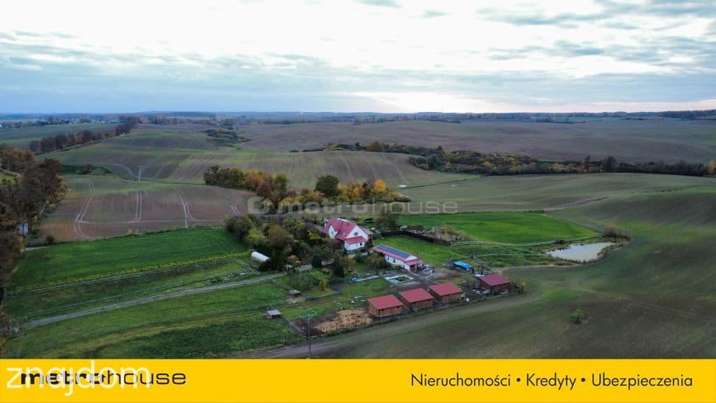Spokojna posiadłość na Pomorzu z dużym potencjałem - zdjęcie 9
