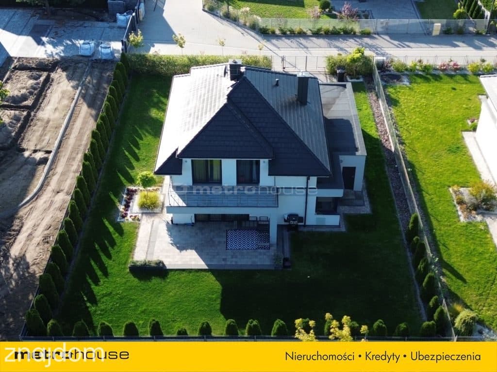 Dom 178 m² w Radomiu,5 pokoi, garaż na 2 samochody - zdjęcie 2