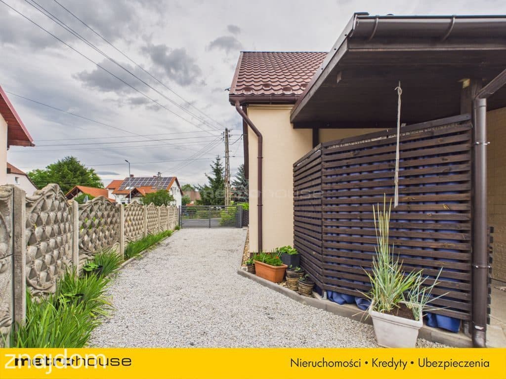 Dom 230 m² z 3 mieszkaniami 8 km od Bolesławca - zdjęcie 12