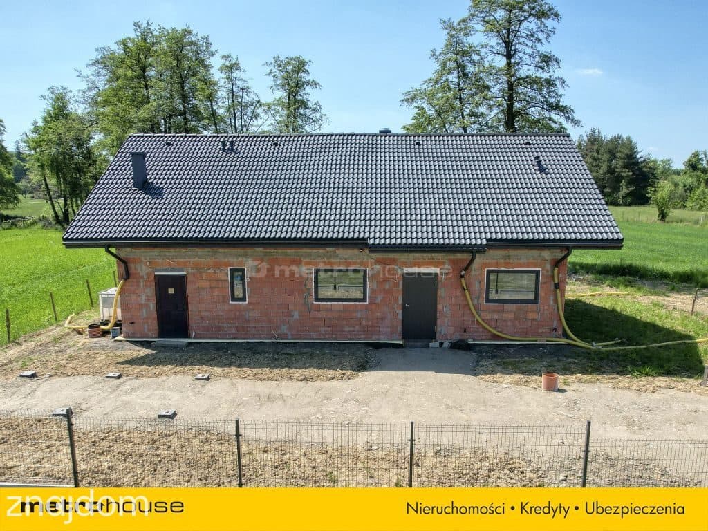 Nowoczesny dom na uboczu w ładnym miejscu. - zdjęcie 7