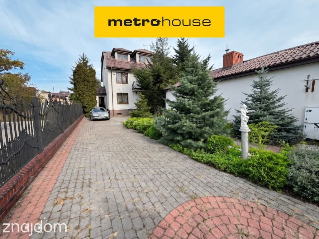 Dom 353m² w centrum Łomianek + lokal 90m²