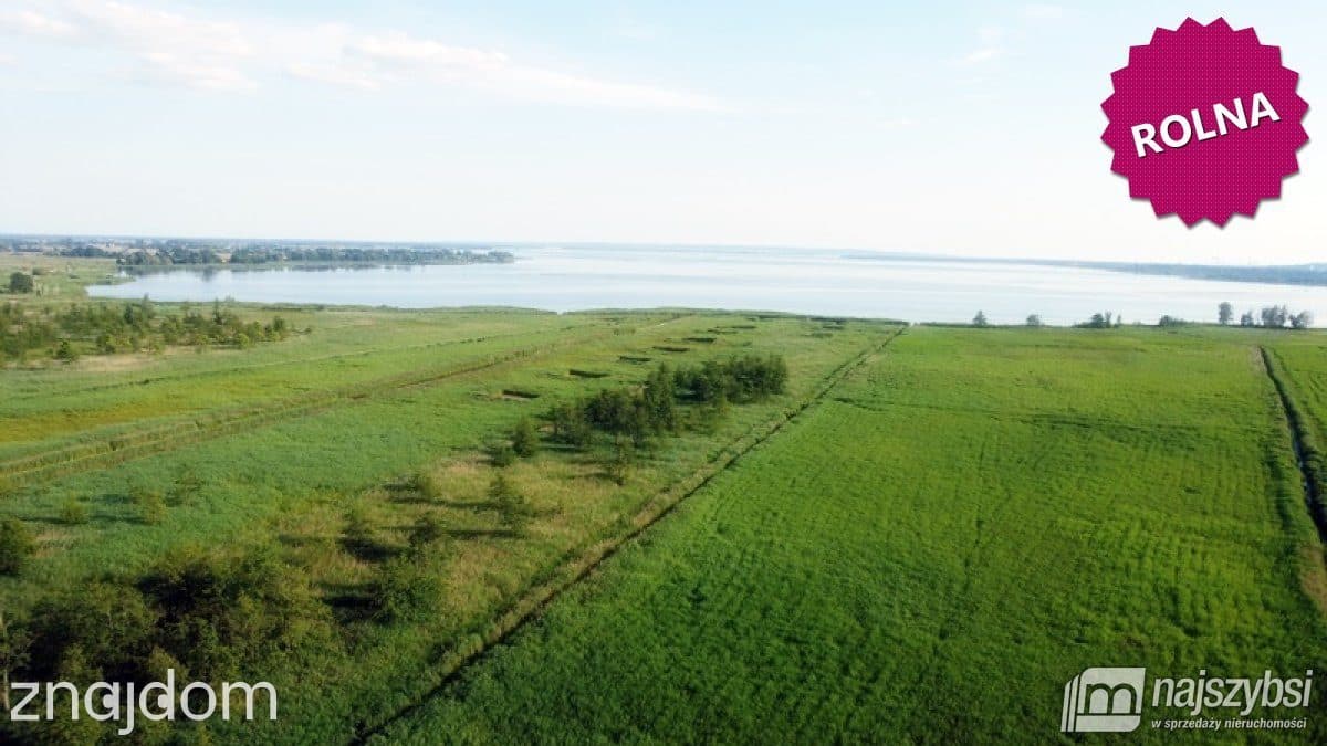 Działka, Komarowo