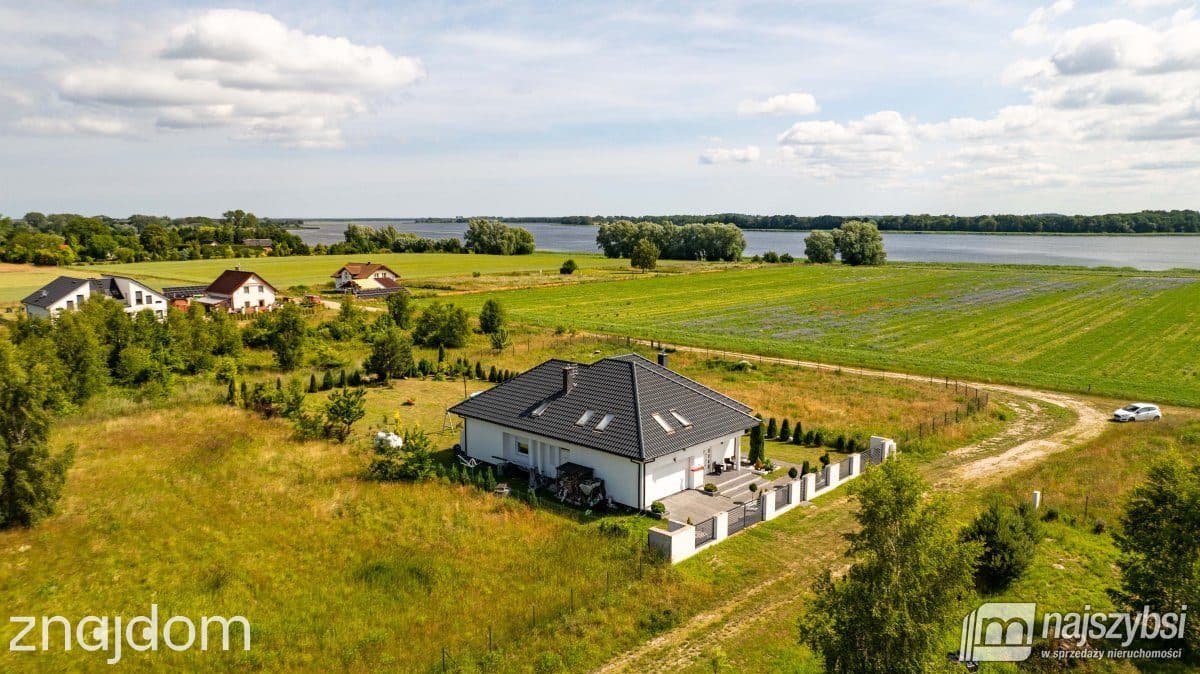 Dom, Kołczewo