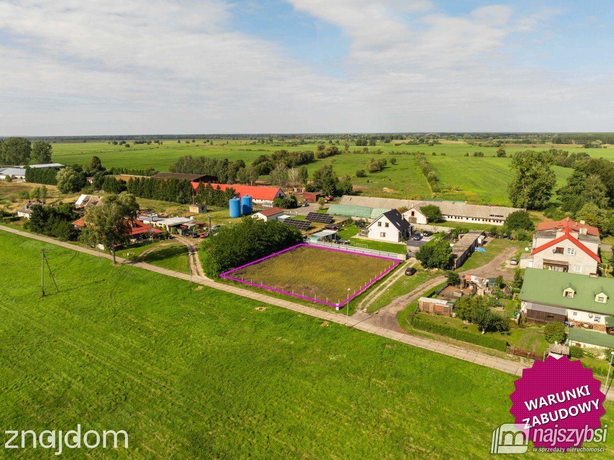 Działka, Komarowo