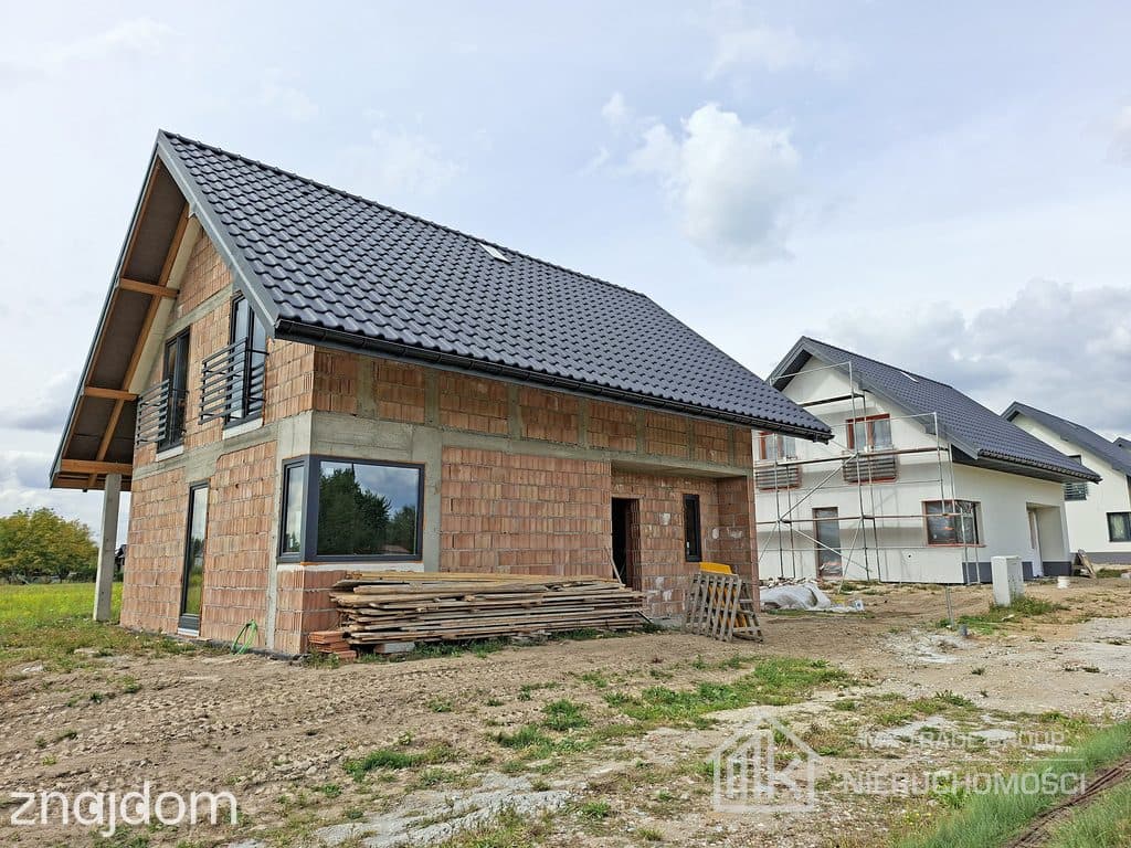 Kłaj nowy dom wolnostojący, pow. 130m2 kanalizacja - zdjęcie 5