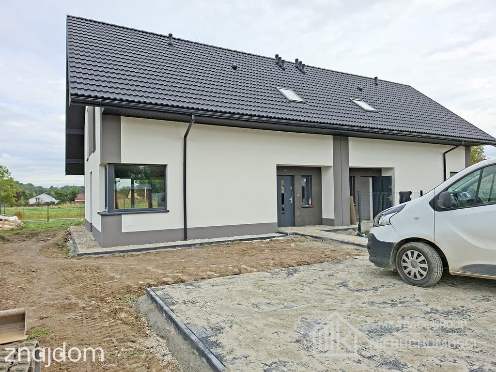 Nowy dom Kłaj-Targowisko, kanalizacja, działka 4ar