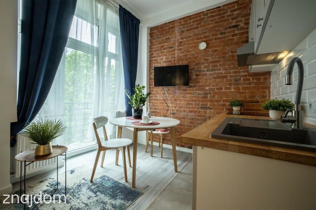 Mieszkanie w centrum, z balkonem na spokój