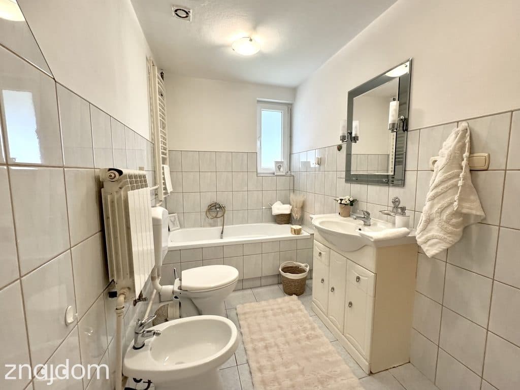 Dom z działką 1,21 ha - rezerwacja - zdjęcie 13