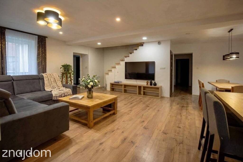 Mieszkaj i prowadź biznes! Dom 250m² + Hala 150m² - zdjęcie 2