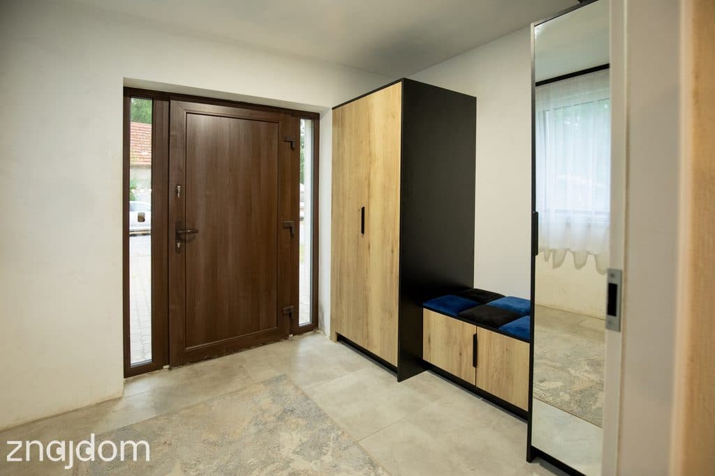 Mieszkaj i prowadź biznes! Dom 250m² + Hala 150m² - zdjęcie 13