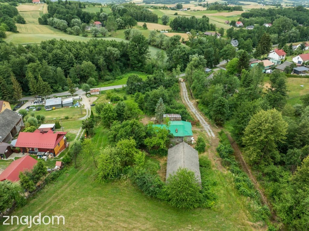 Broniszów - działka z domem i stodoła 34,85 ar WZ - zdjęcie 4