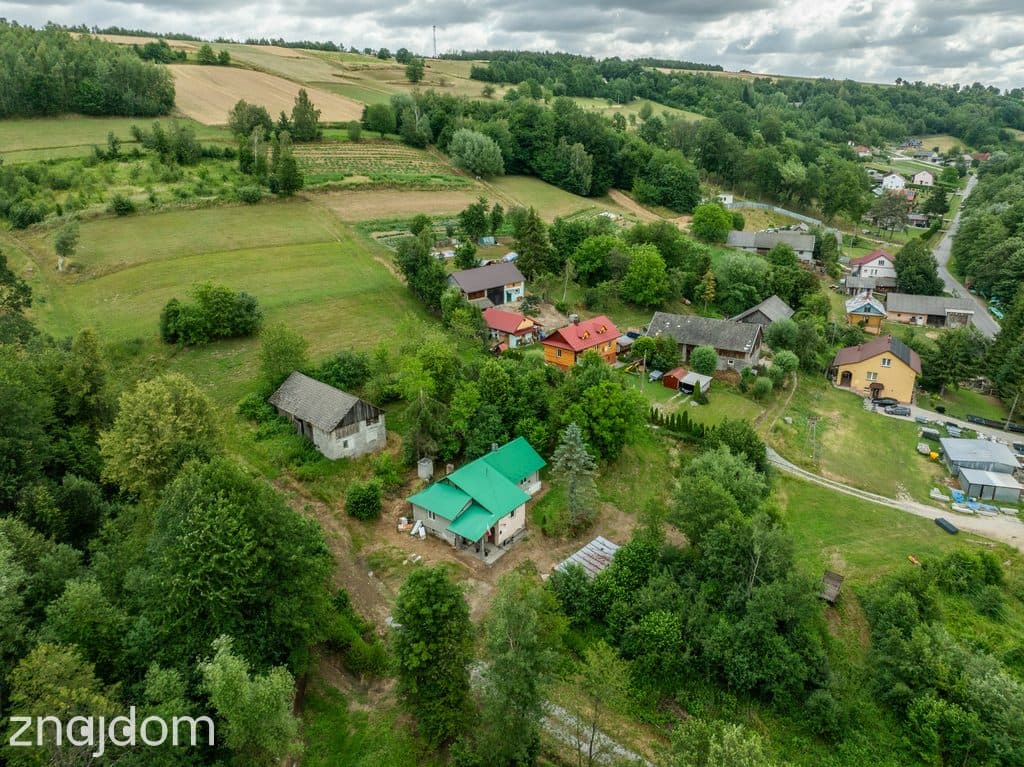 Broniszów - działka z domem i stodoła 34,85 ar WZ