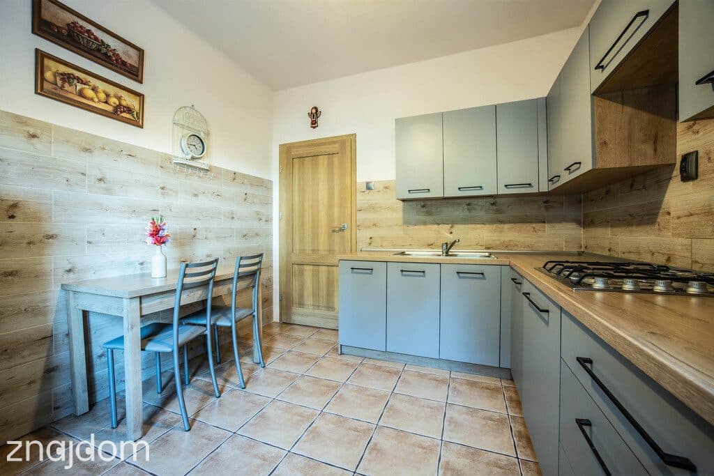 Rozkładowe 54 m² z własnym schronem! Pabianice - zdjęcie 2