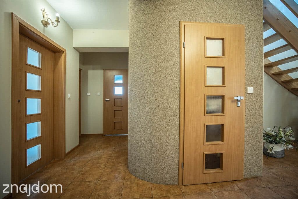 Dom ze Zgierza na ulicy Jeża - zdjęcie 16