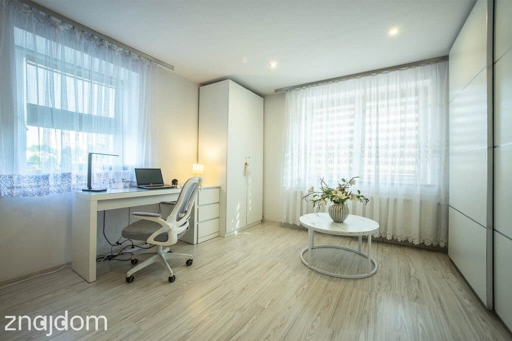Siedlisko marzeń- dom i 5 budynków gospodarczych - zdjęcie 10