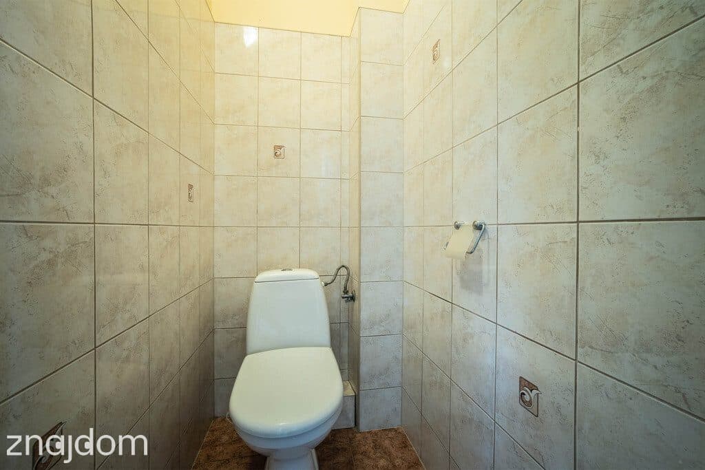 62 m² z garażem wśród zieleni - zdjęcie 11