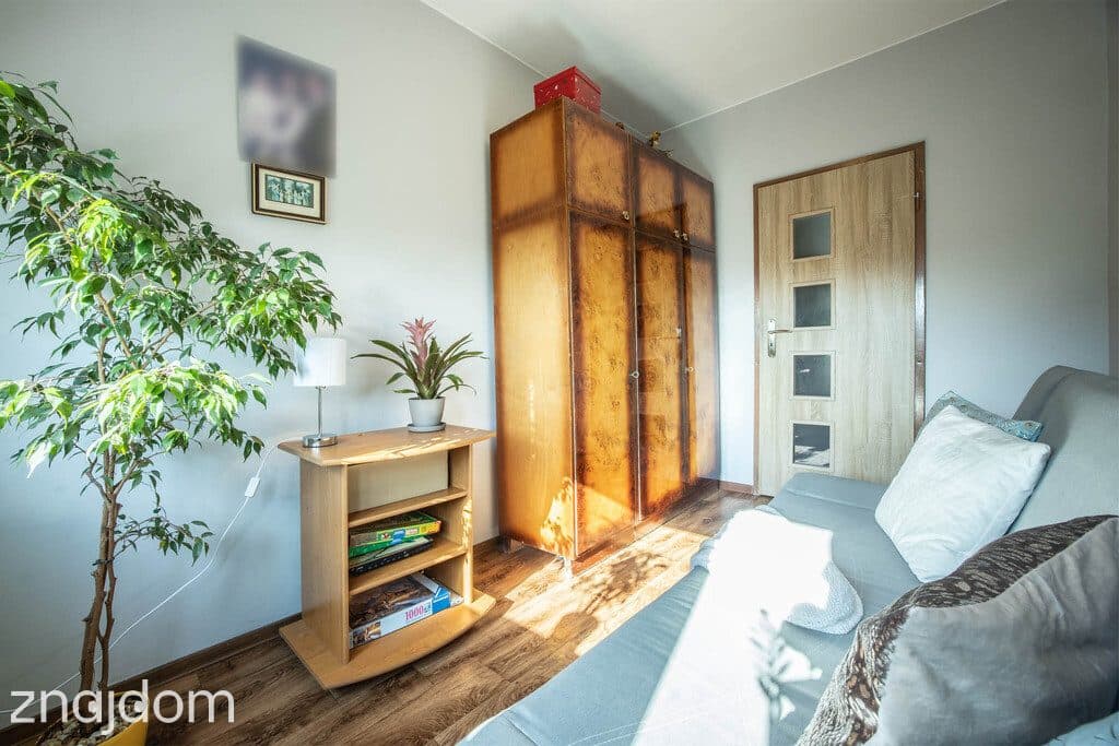 62 m² z garażem wśród zieleni - zdjęcie 5