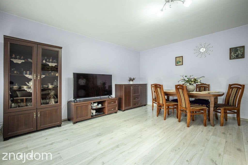 62 m² z garażem wśród zieleni