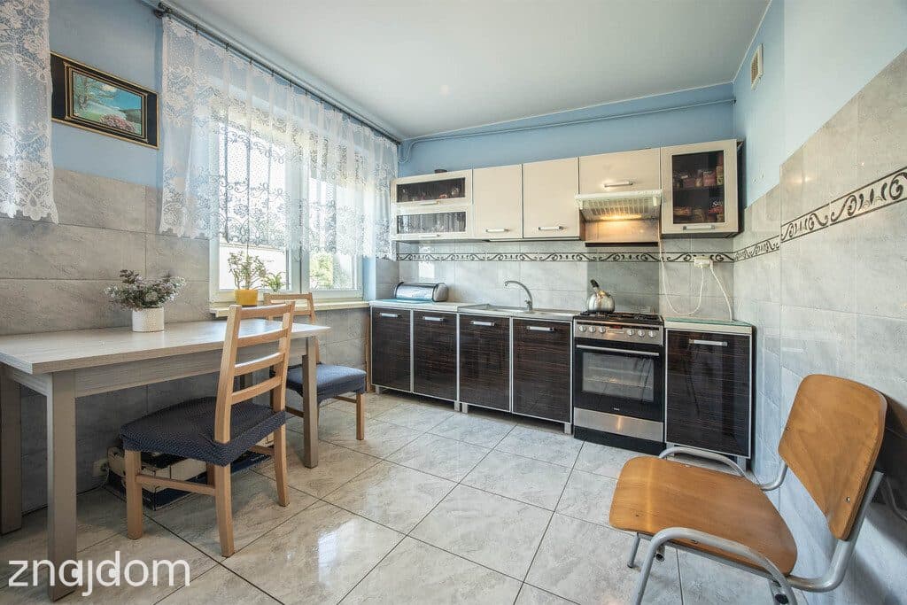 62 m² z garażem wśród zieleni - zdjęcie 9