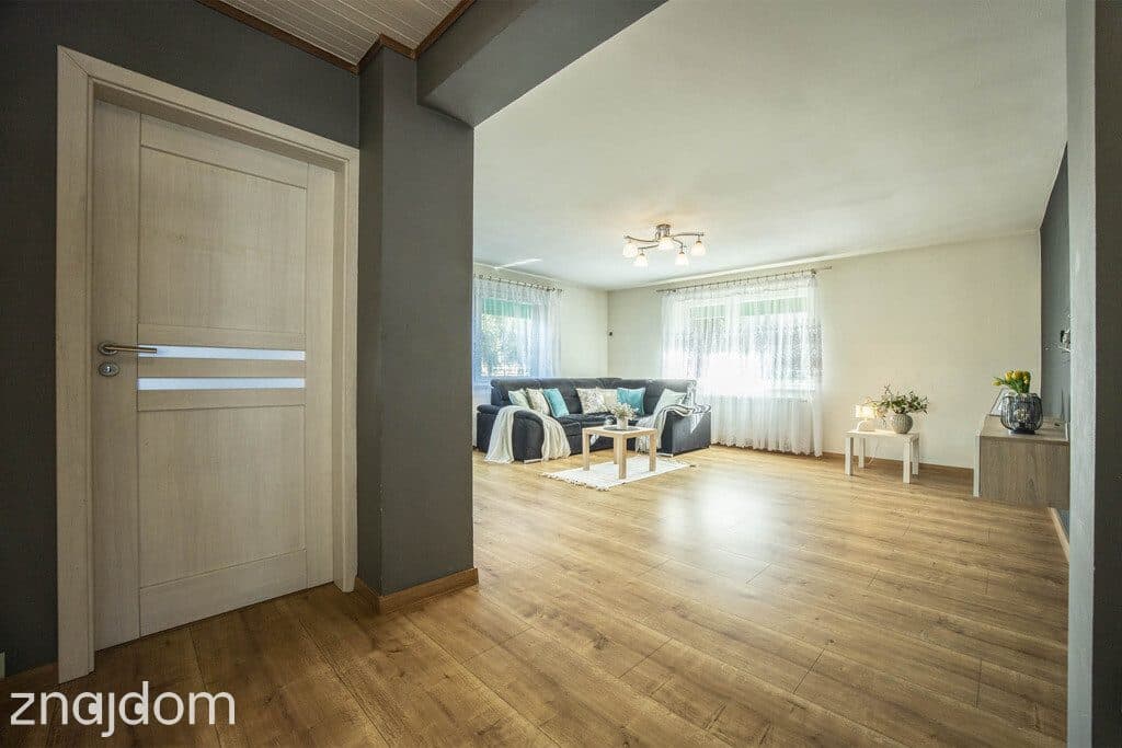 DOM, KTÓRY MA JESZCZE KILKA ASÓW W RĘKAWIE! - zdjęcie 8