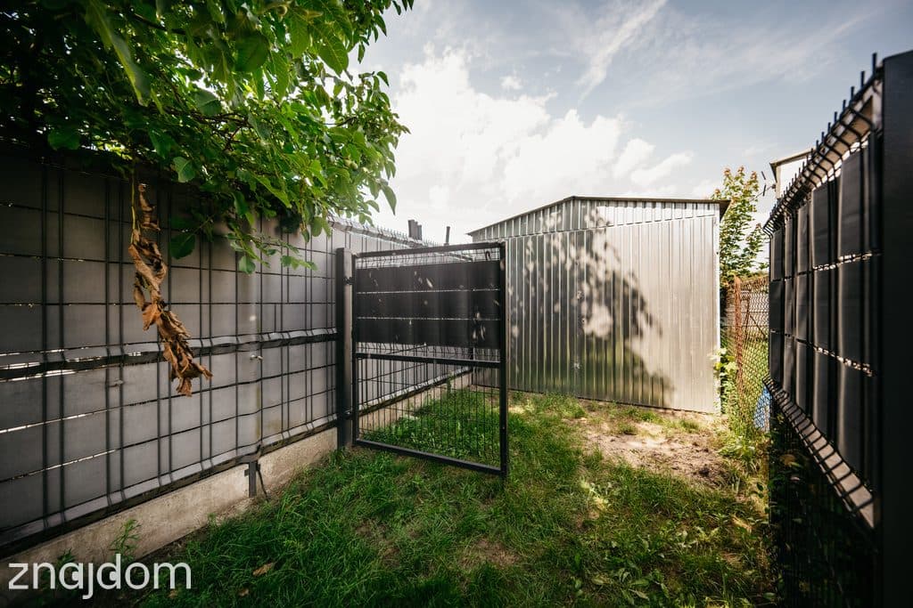 Bezobsługowa działka rekreacyjna 600 m² z domkiem - zdjęcie 2