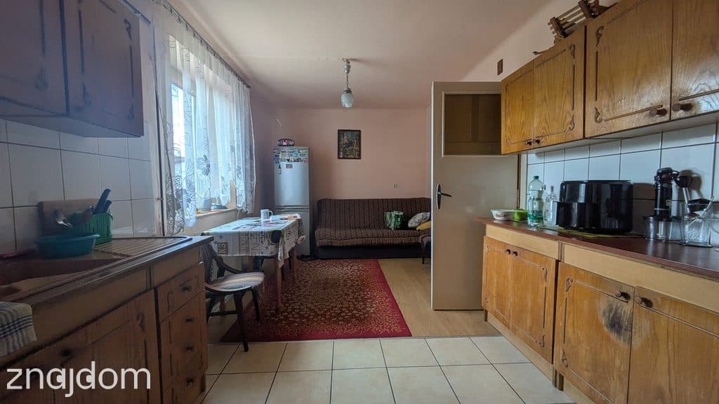 Siedlisko z domem i zabudowaniami - zdjęcie 7