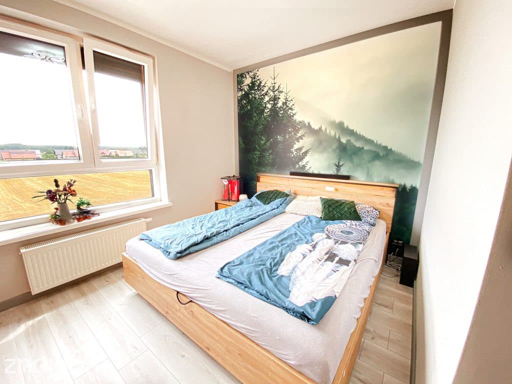 Dwupoziomowe mieszkanie z antresolą i balkonem - zdjęcie 5