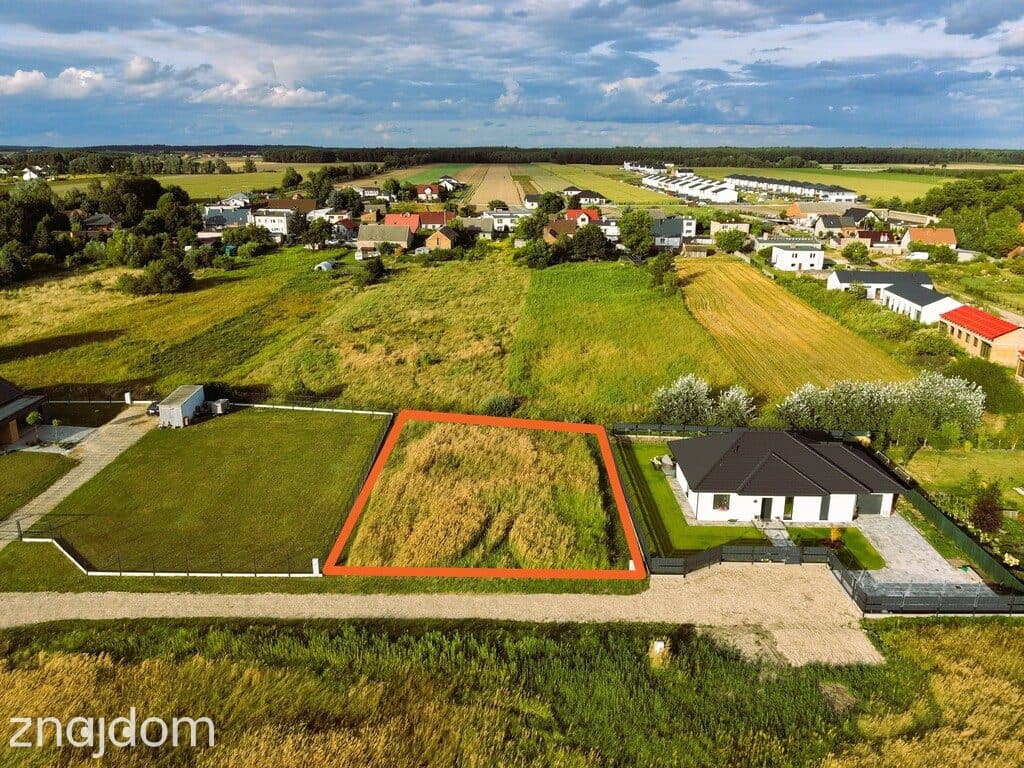 Zamieszkaj w Radzewie! Działka 893 m² czeka - zdjęcie 6