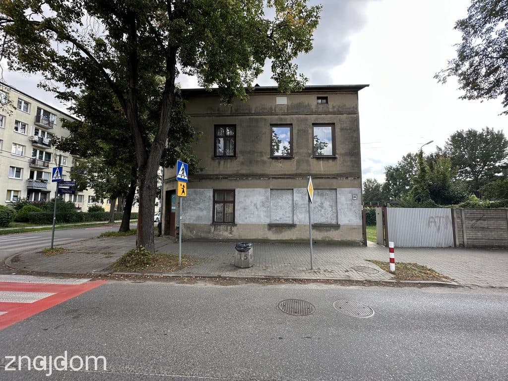 Narożna kamienica w Pabianicach - 290 m² - zdjęcie 3