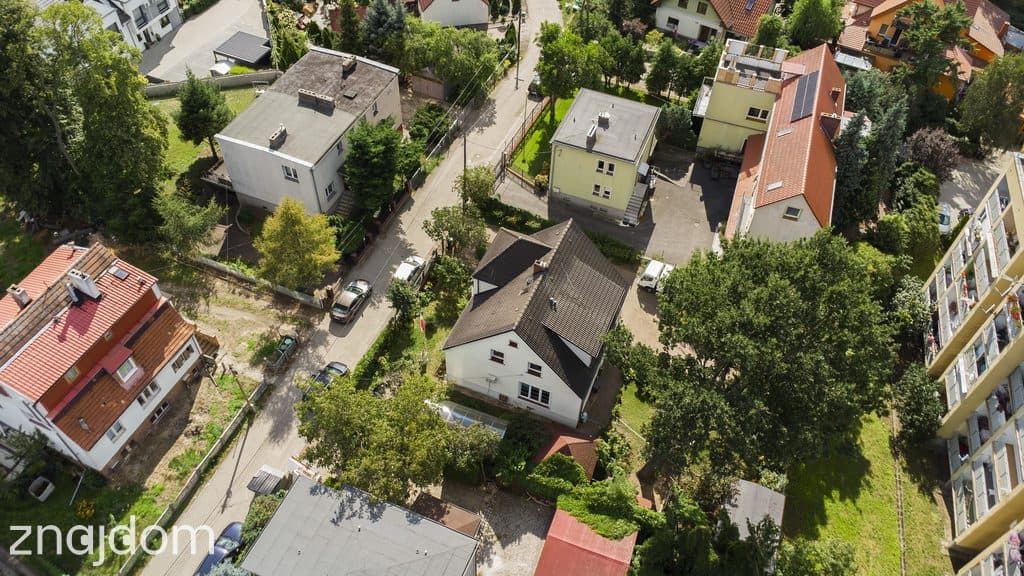 Dom z piwnicami, ogrodem w centrum. Pod biznes! - zdjęcie 10