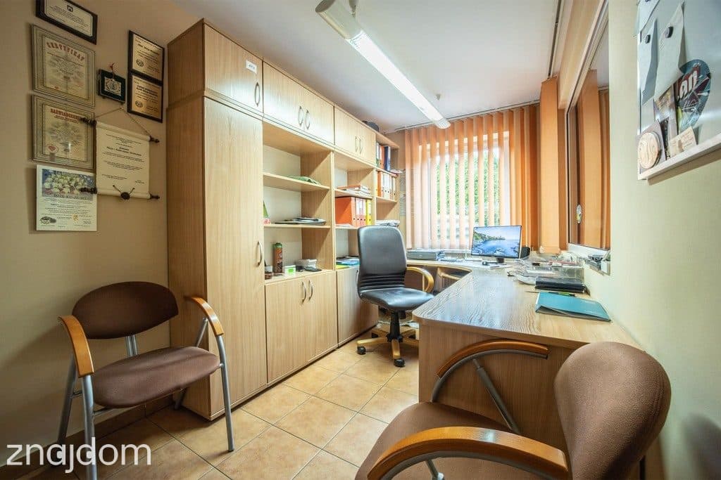 Obiekt usługowy 589m2 | Działka 2292m2 - zdjęcie 14