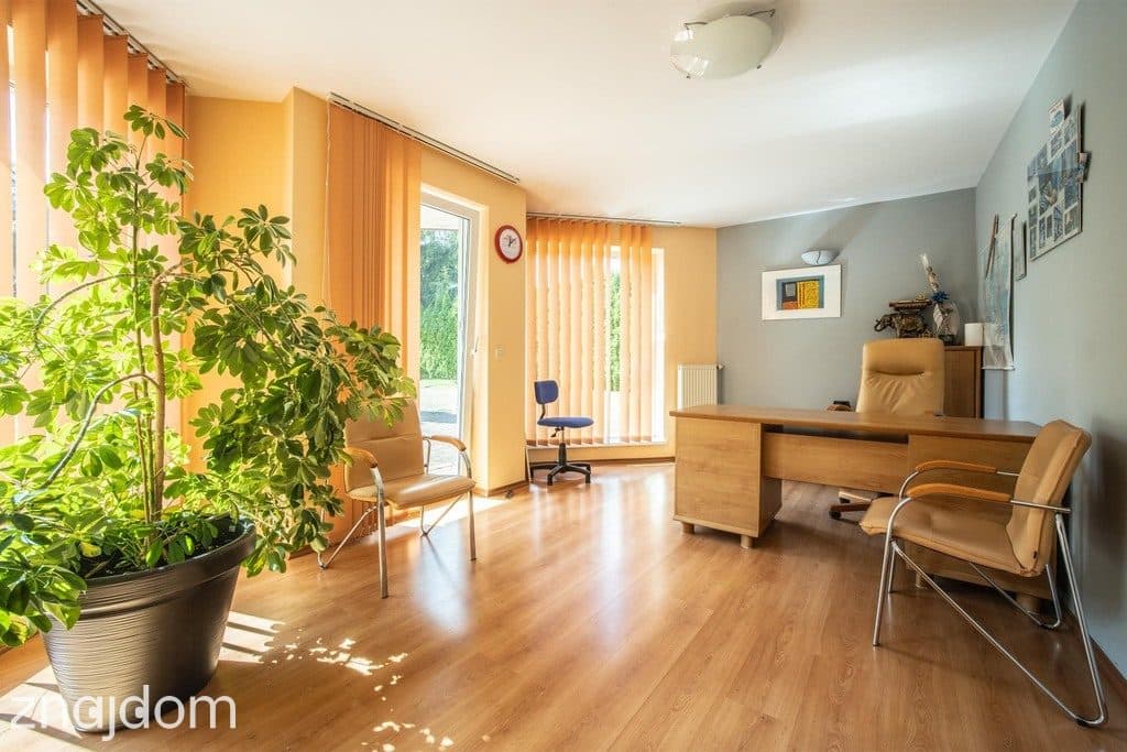 Obiekt usługowy 589m2 | Działka 2292m2 - zdjęcie 12