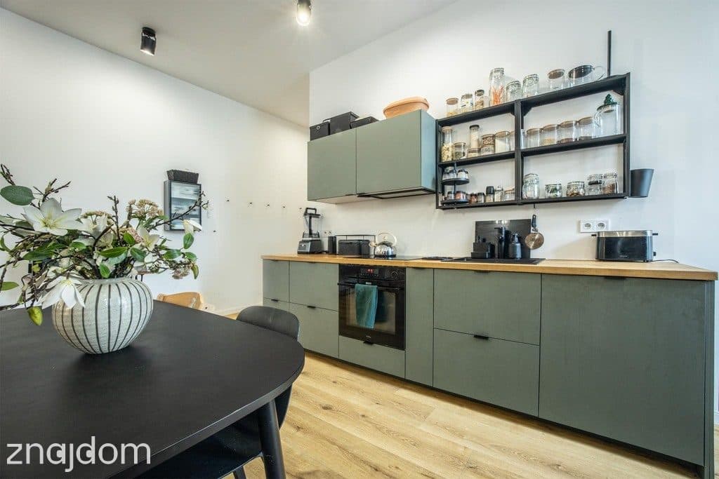Cicha kamienica w centrum! 107 m² po remoncie - zdjęcie 6