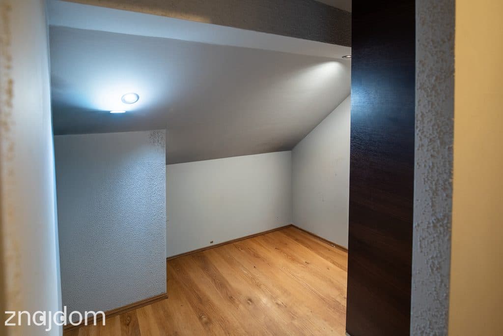 37 ARÓW DZIAŁKI I 100 M² DOMU, Młokicie, powiat namysłowski - zdjęcie 11