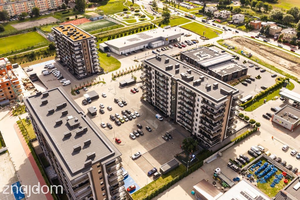Wielki taras, prywatna siłownia i e-mobility! - zdjęcie 4