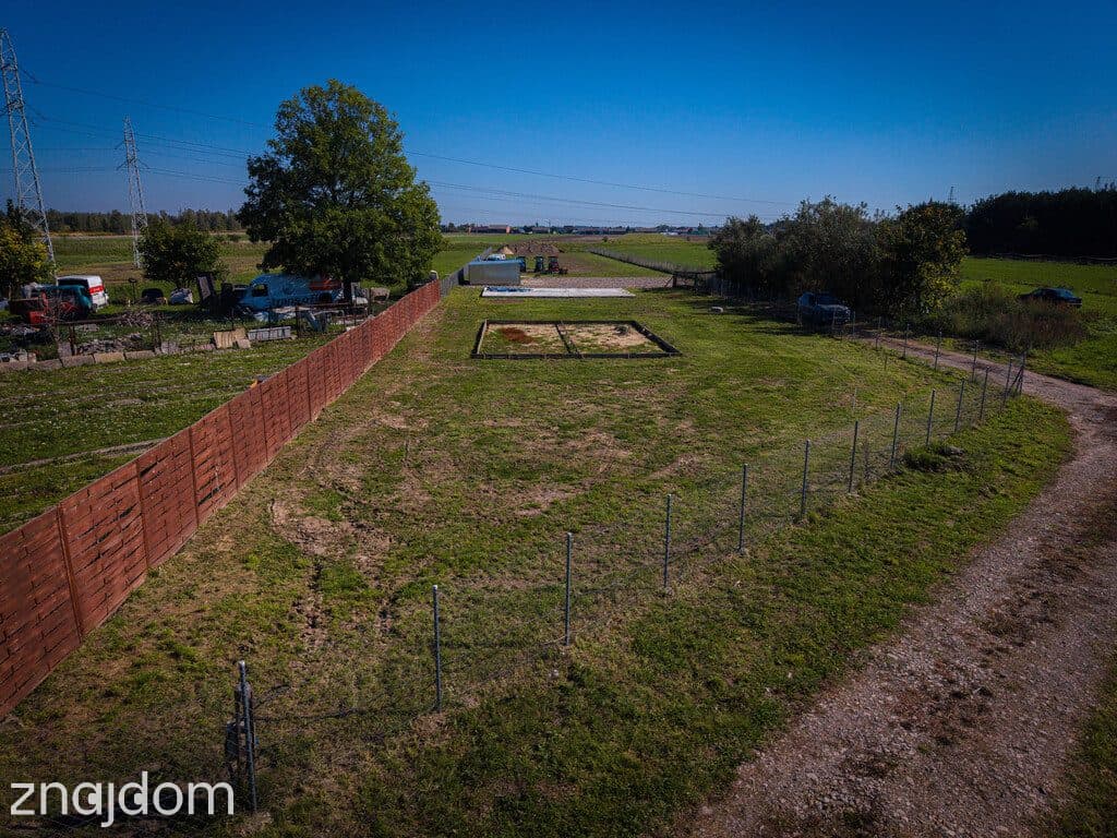 4690 m² w Rzgowie | część budowlana 1500 m² | media, ogrodzenie