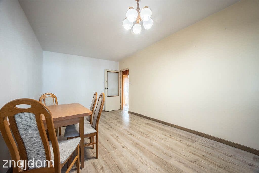 45 m², 1. piętro przy Kasprzaka – zrób po swojemu! - zdjęcie 4