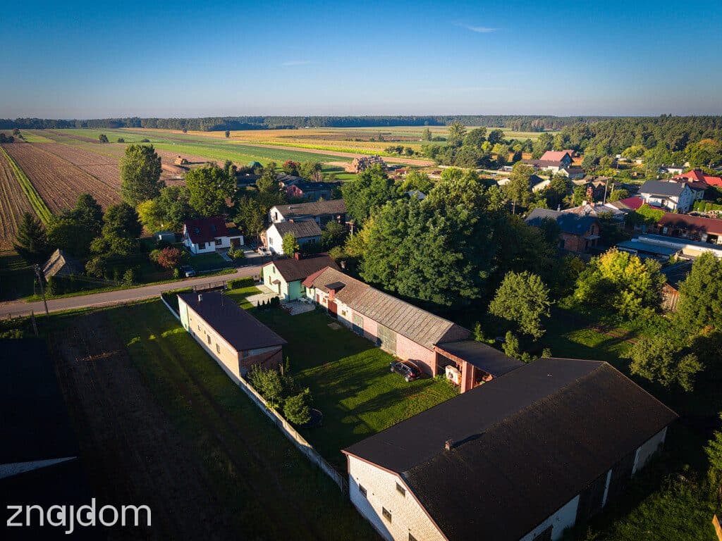 Siedlisko marzeń- dom i 5 budynków gospodarczych - zdjęcie 2